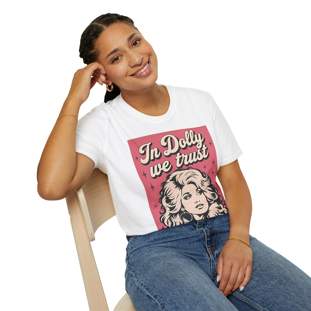 Dolly Tribute T‑Shirt — "In Dolly We Trust" Retro Pop Art Tee